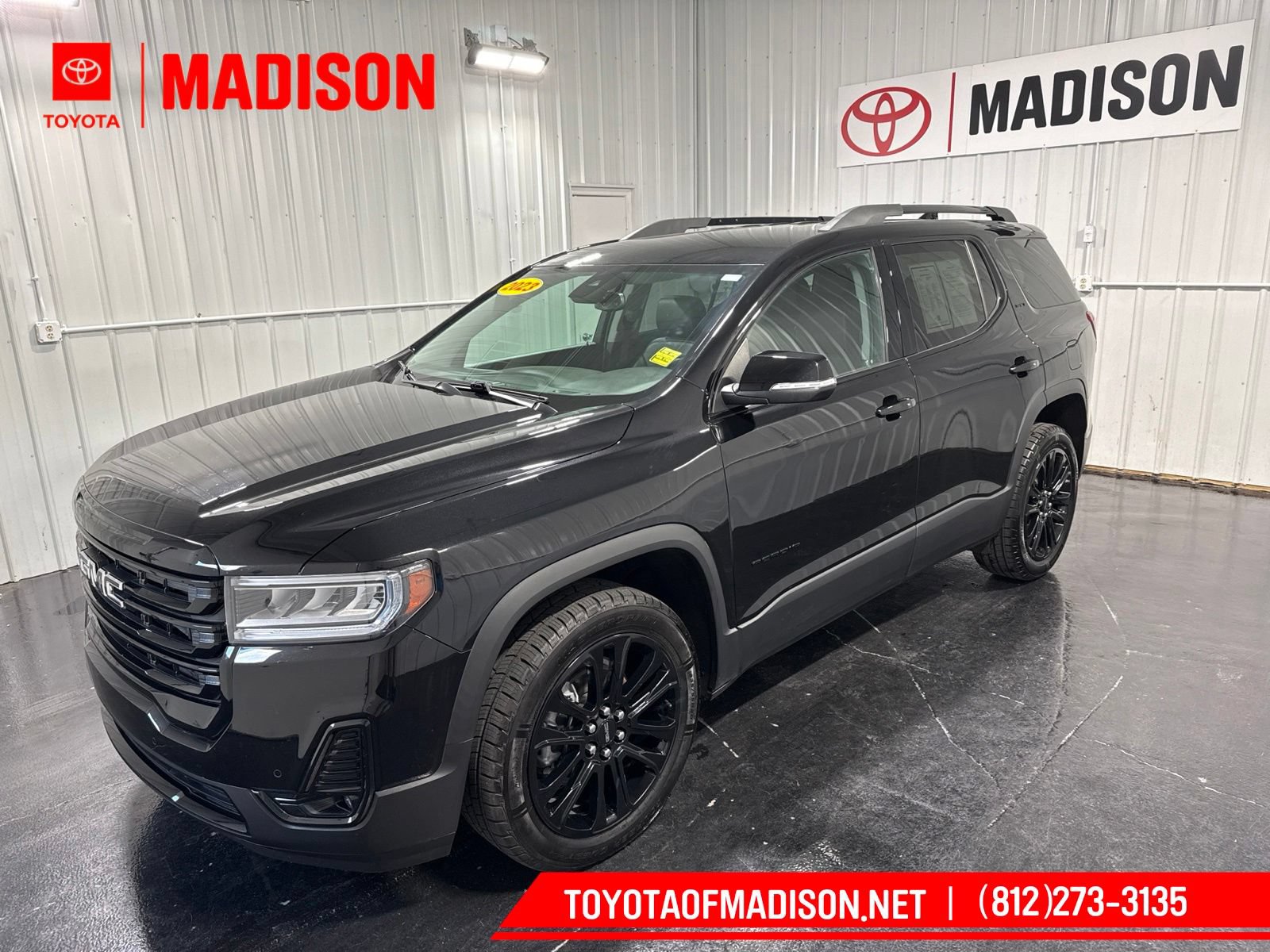 Used 2023 GMC Acadia SLT w/ Elevation Edition FWD image 1
