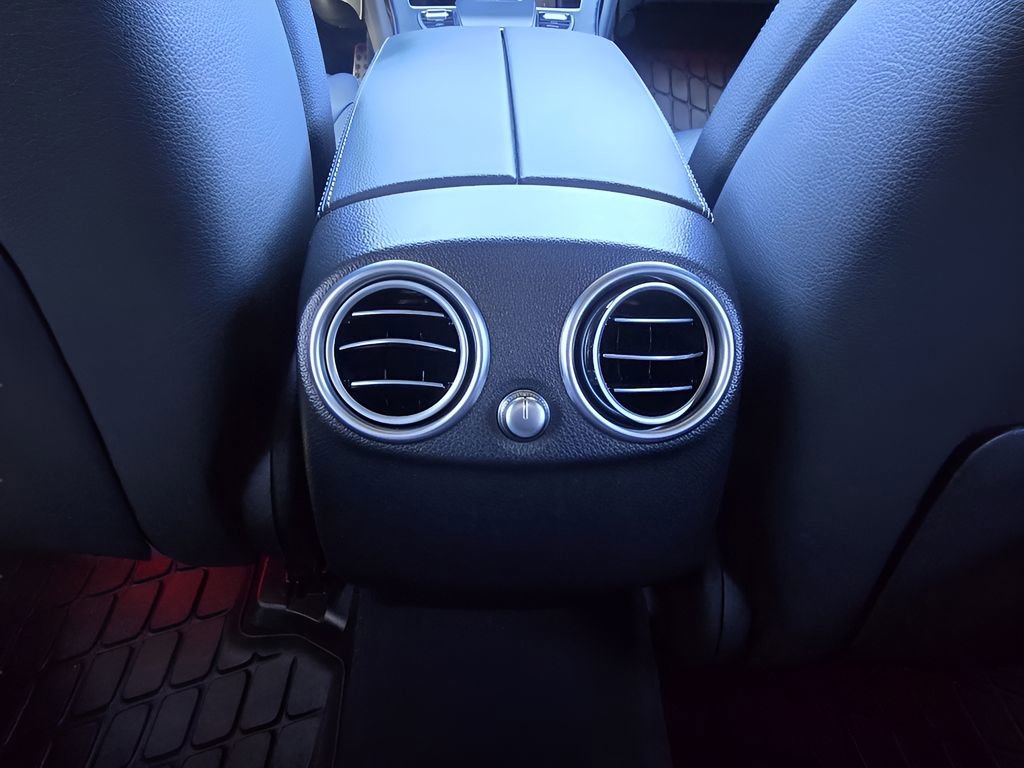 Used 2023 Mercedes-Benz GLC 300 4MATIC Coupe image 29