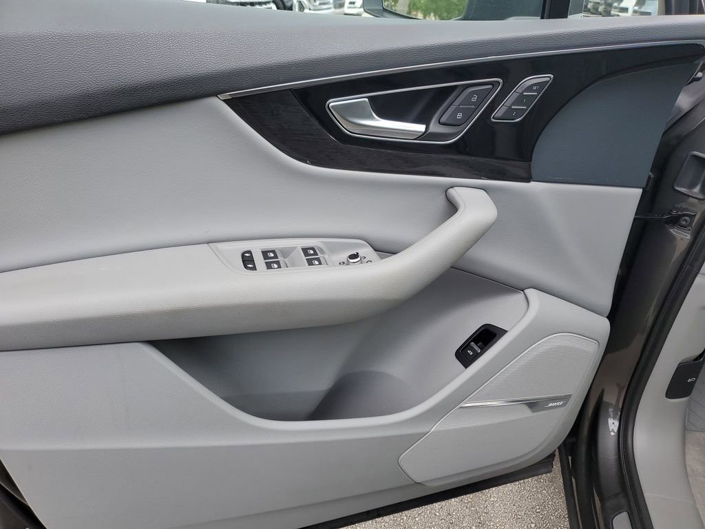 Used 2019 Audi Q7 3.0T Prestige image 18