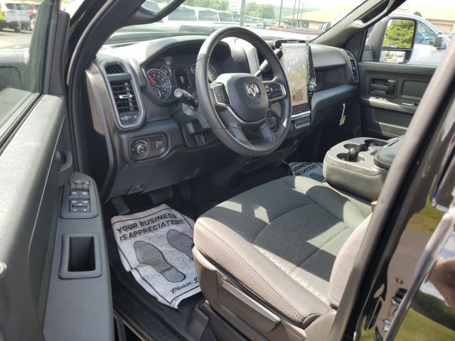 New 2026 RAM 2500 Tradesman AWD/4WD image 12