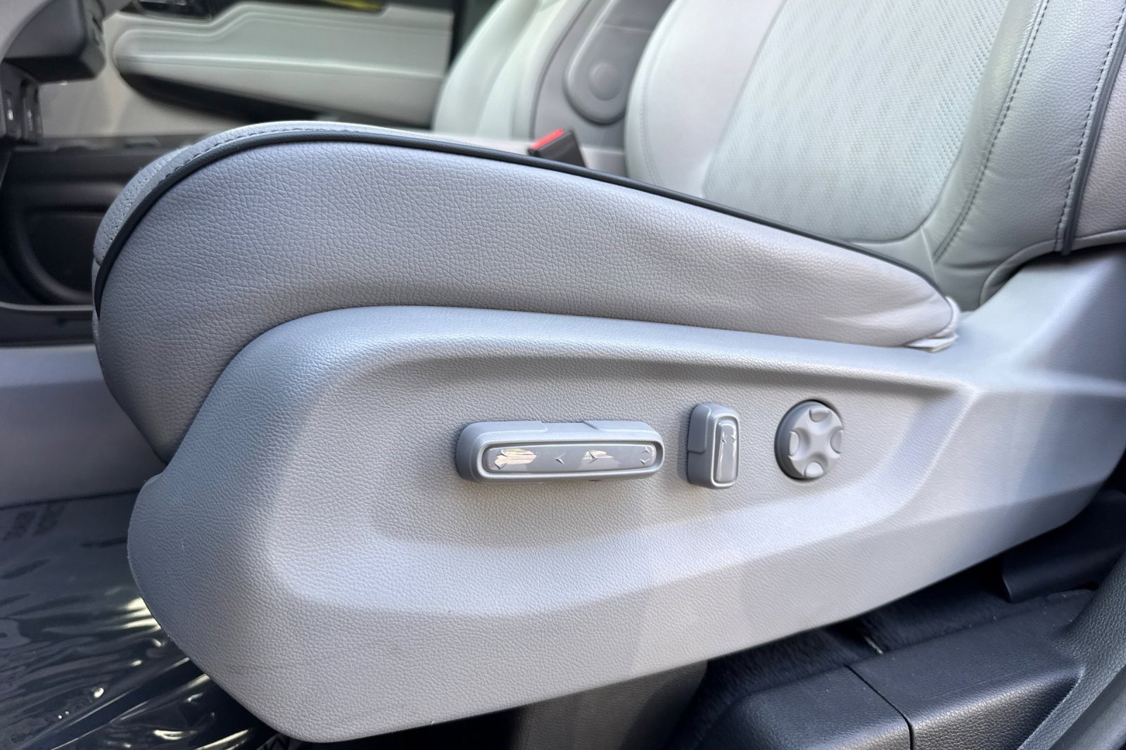 Certified 2024 Honda Odyssey Elite image 15