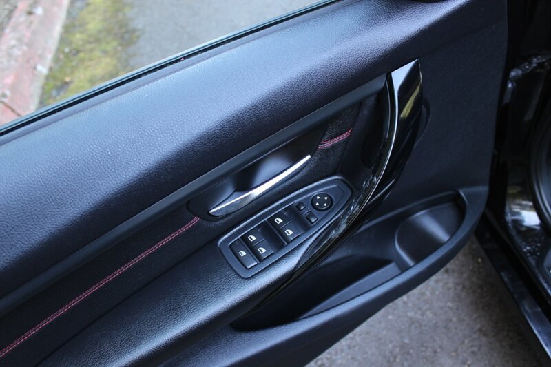 Used 2013 BMW 328i Sedan RWD image 11