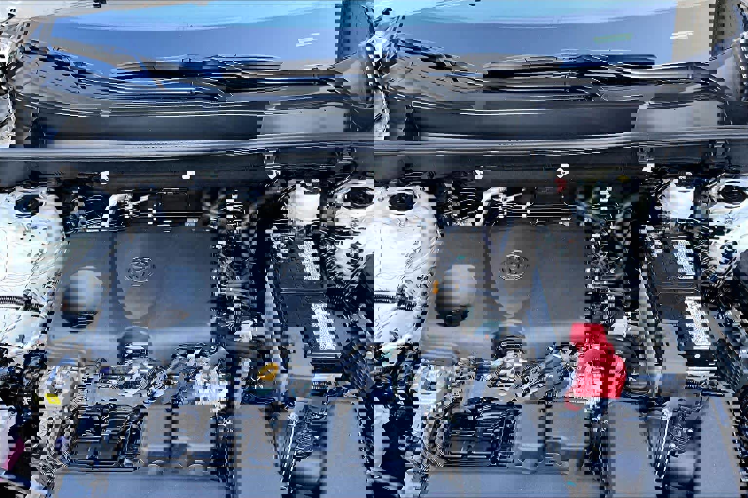 Used 2024 Toyota RAV4 LE FWD image 31