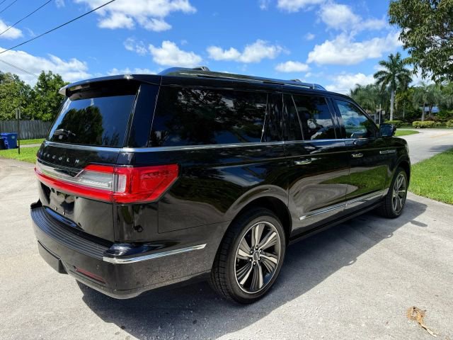 Used 2019 Lincoln Navigator L Reserve w/ Cargo Package image 3