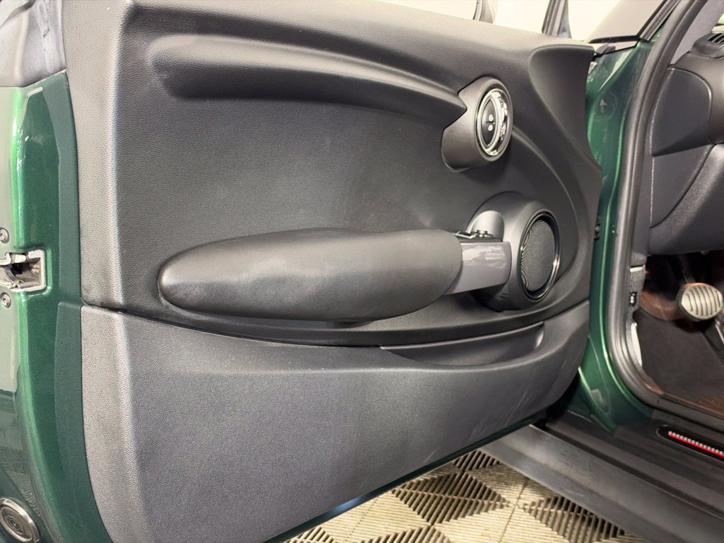 Used 2014 MINI Cooper 2-Door Hardtop FWD image 32