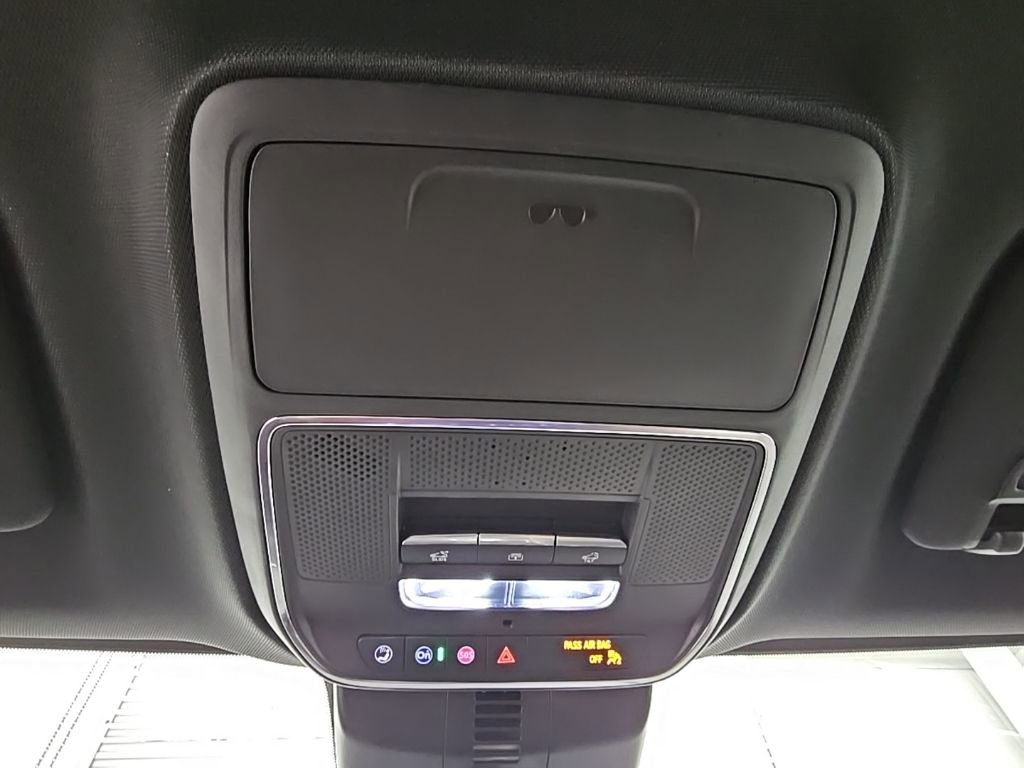 Used 2024 Chevrolet Traverse RS w/ LPO, Floor Liner Package image 23