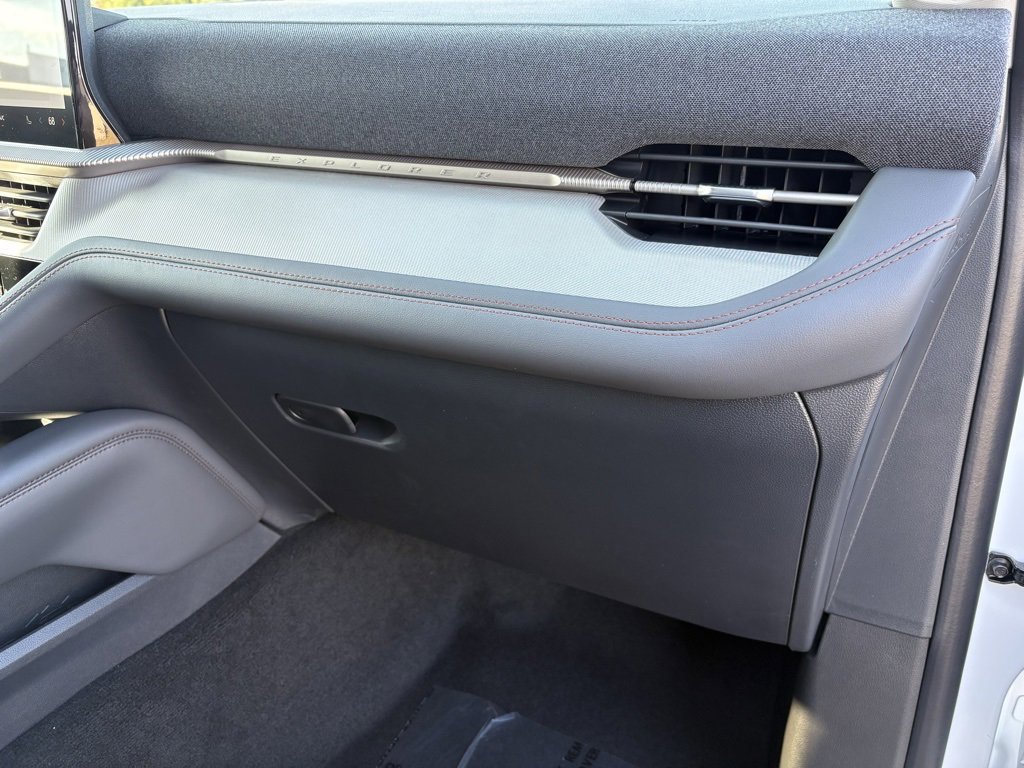 New 2026 Ford Explorer Active image 30
