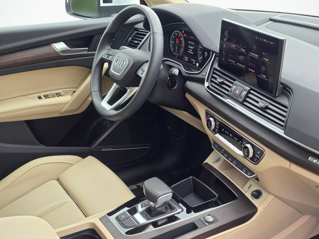 Used 2025 Audi Q5 e Prestige w/ Prestige Package AWD/4WD image 28