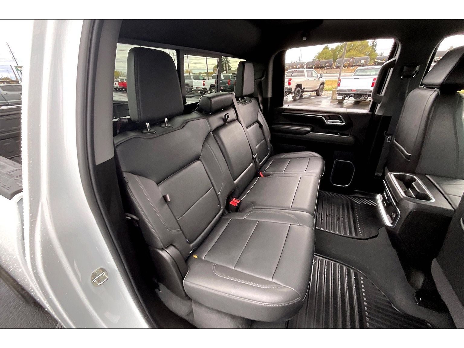 Used 2024 Chevrolet Silverado 3500 LTZ w/ LTZ Plus Package AWD/4WD image 28