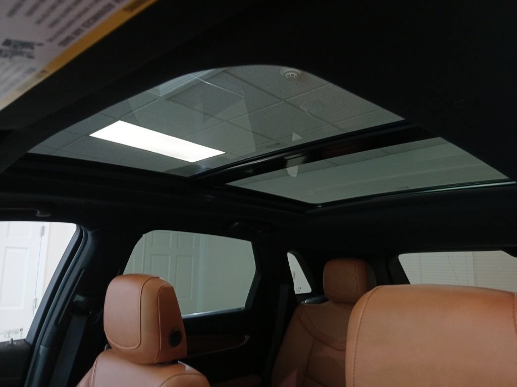 Used 2020 Cadillac XT5 Premium Luxury AWD/4WD image 17