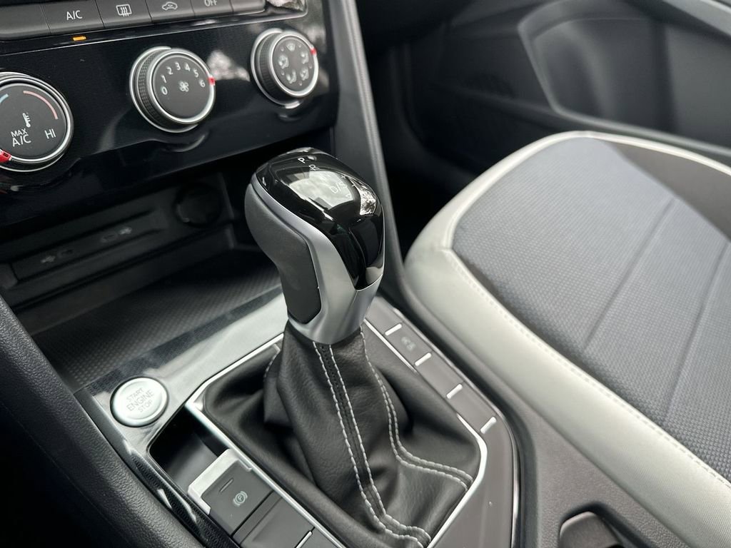 New 2025 Volkswagen Taos S image 20