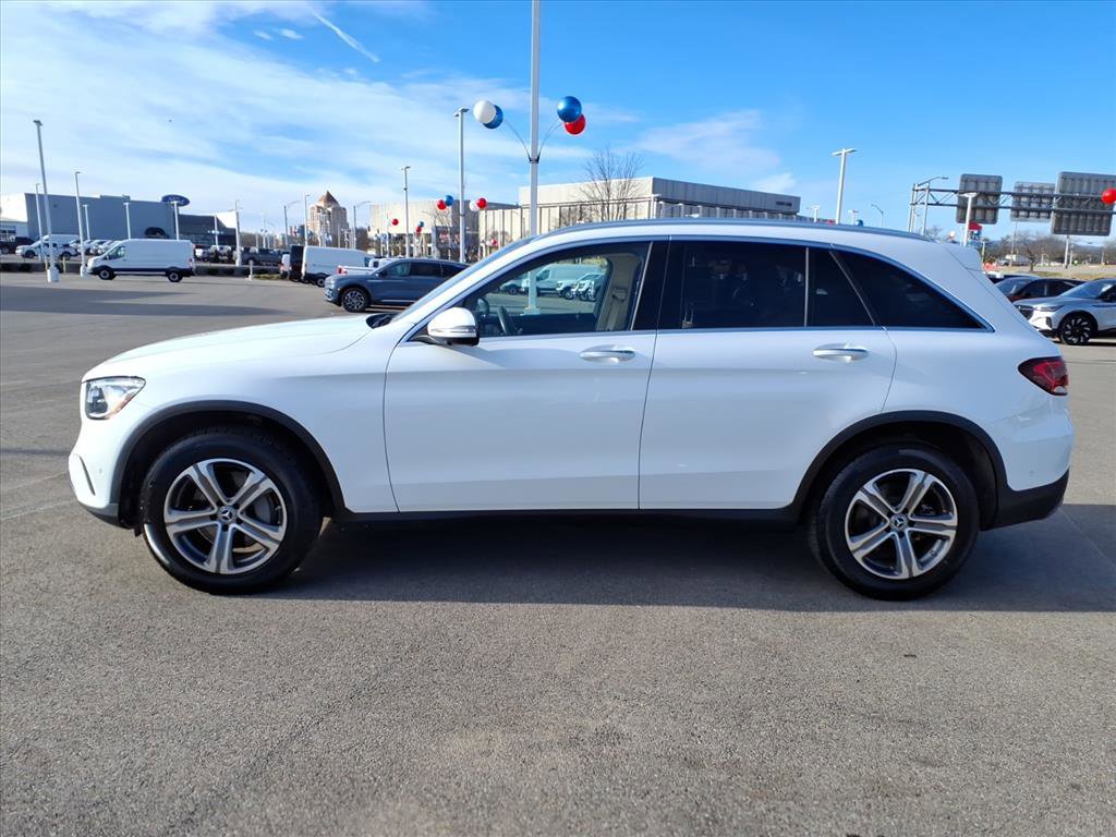 Used 2020 Mercedes-Benz GLC 300 4MATIC image 2