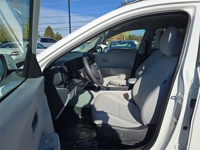 Certified 2025 Hyundai Kona SEL image 11