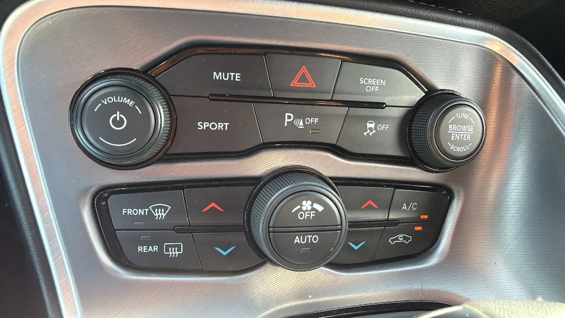 Used 2022 Dodge Challenger GT RWD image 18