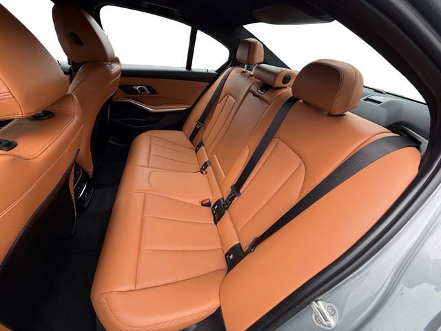 Certified 2025 BMW 330i xDrive Sedan AWD/4WD image 21