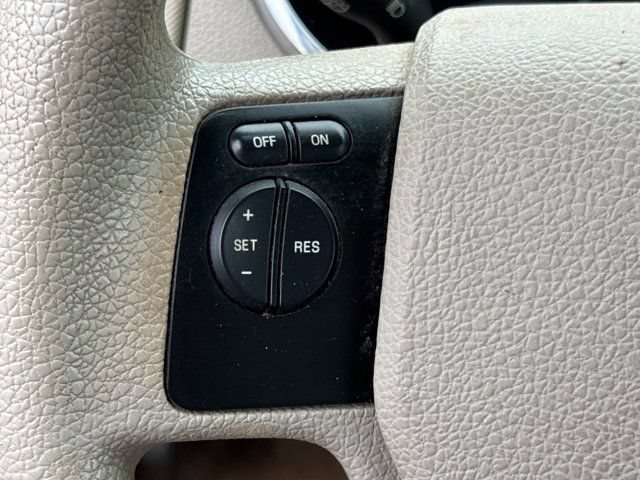 Used 2006 Ford Explorer XLS RWD image 19