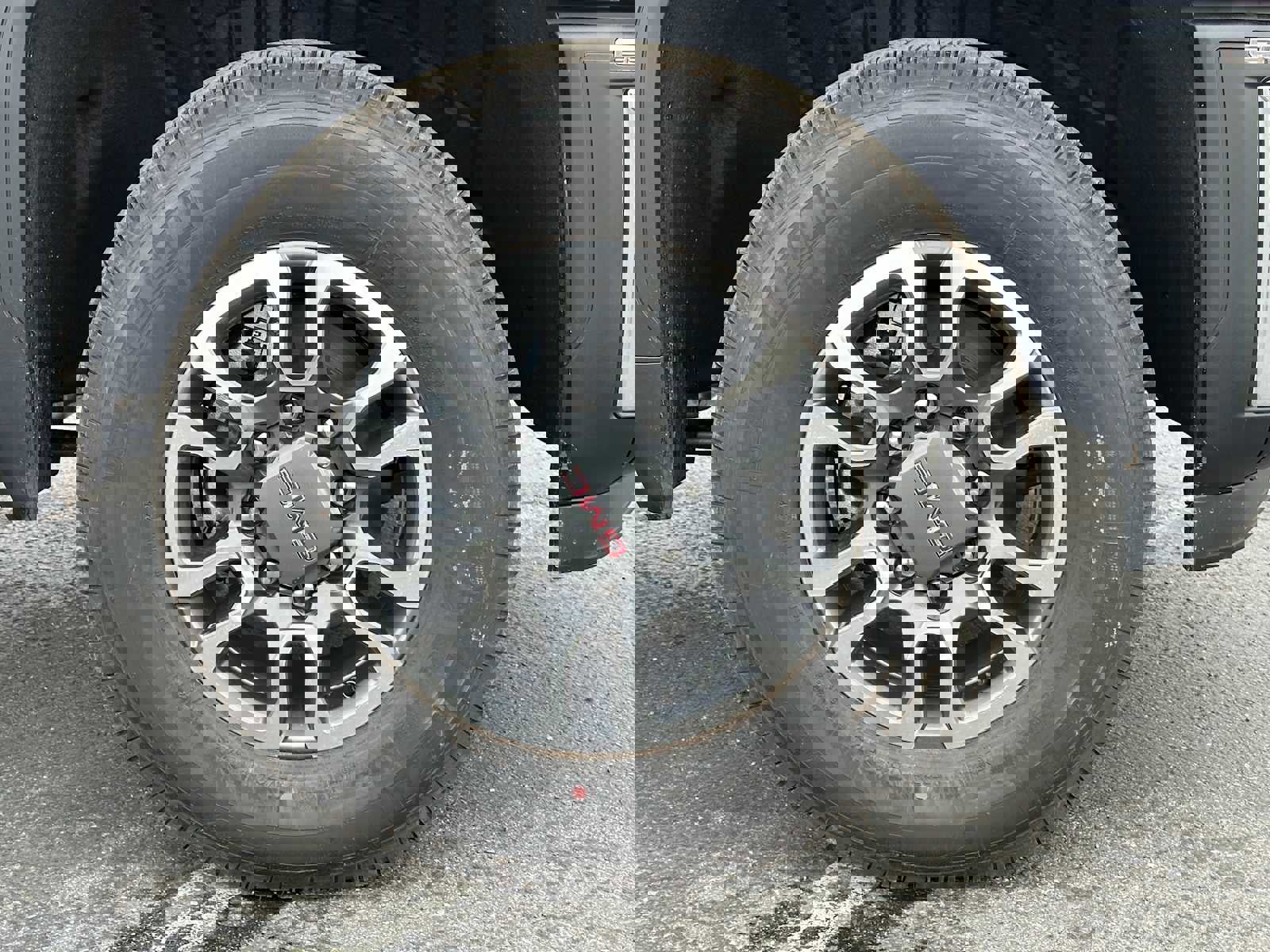 New 2026 GMC Sierra 2500 SLT w/ SLT Convenience Package image 9