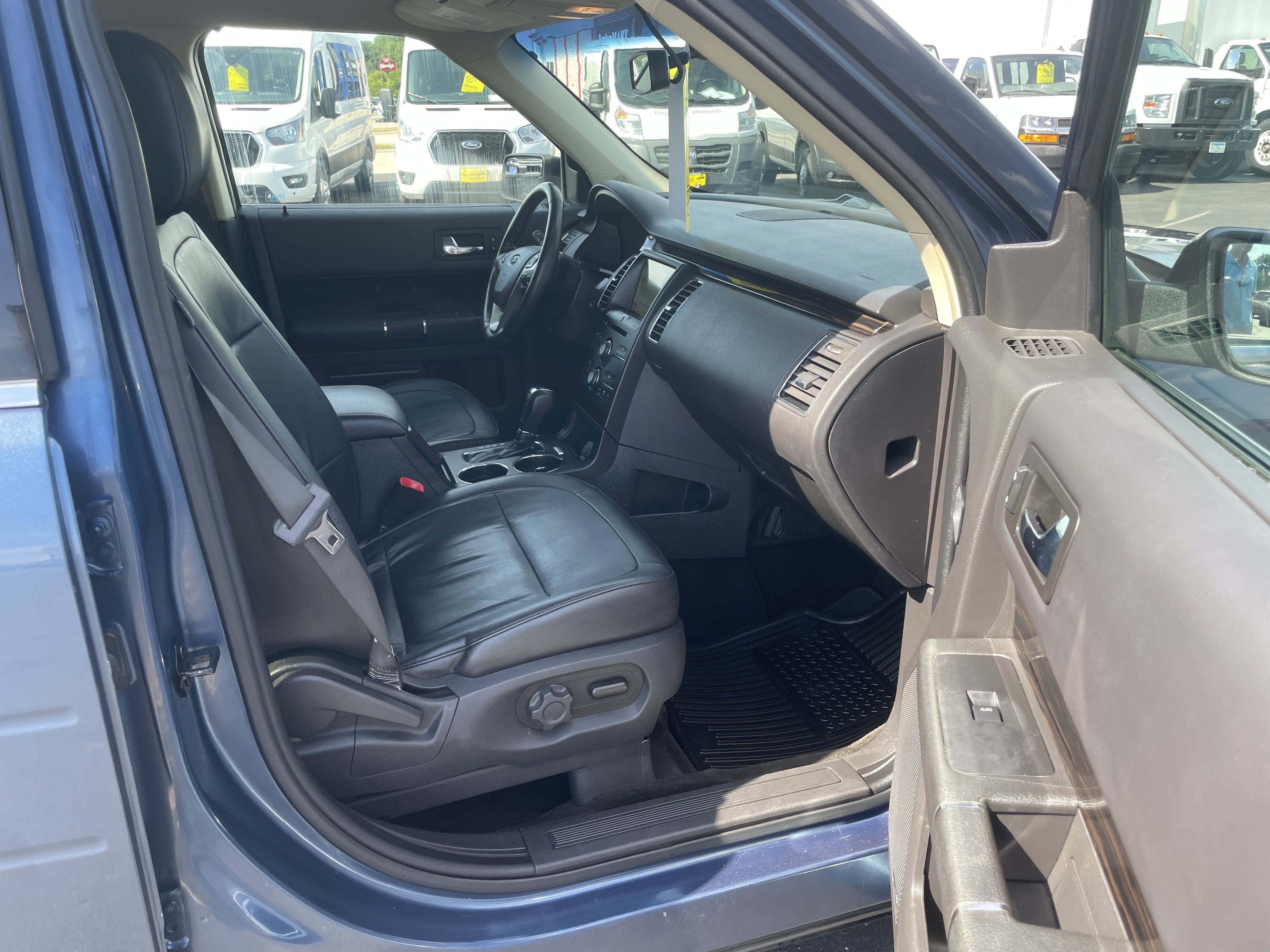 Used 2018 Ford Flex SEL w/ Equipment Group 202A AWD/4WD image 28