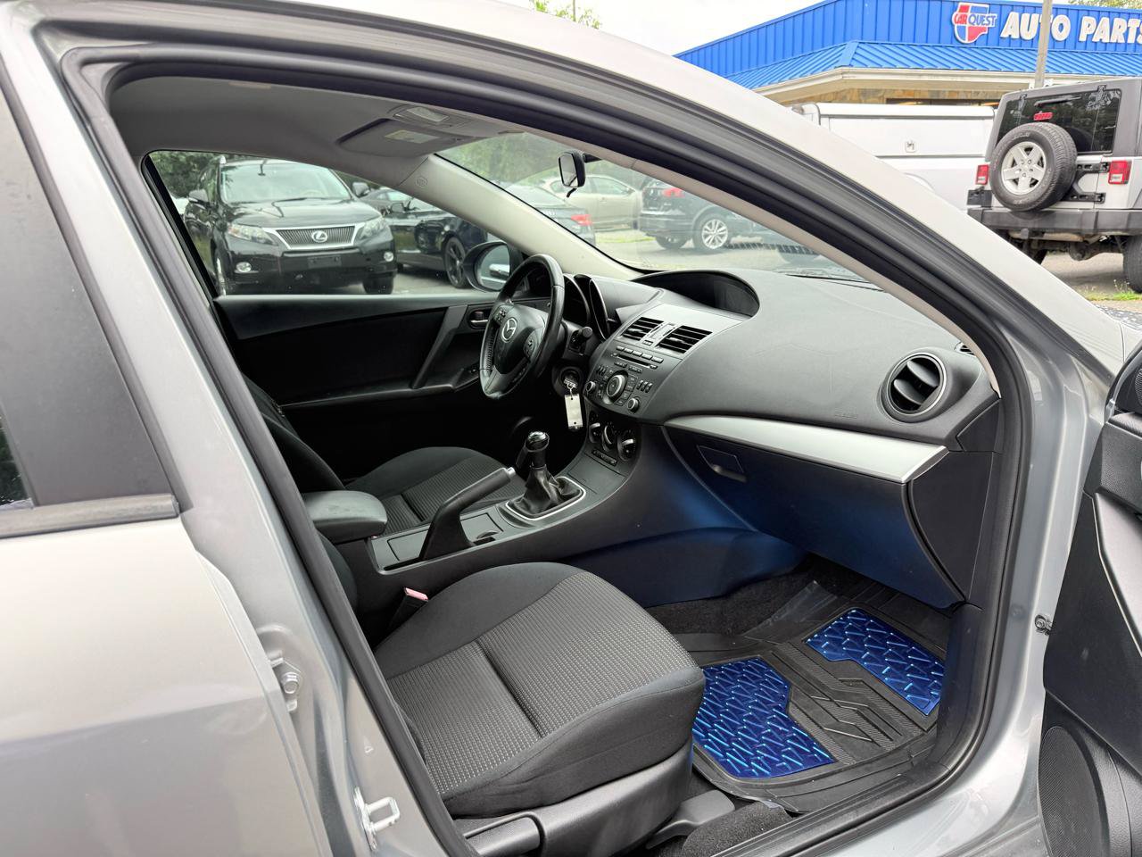 Used 2012 MAZDA MAZDA3 i Touring FWD image 18