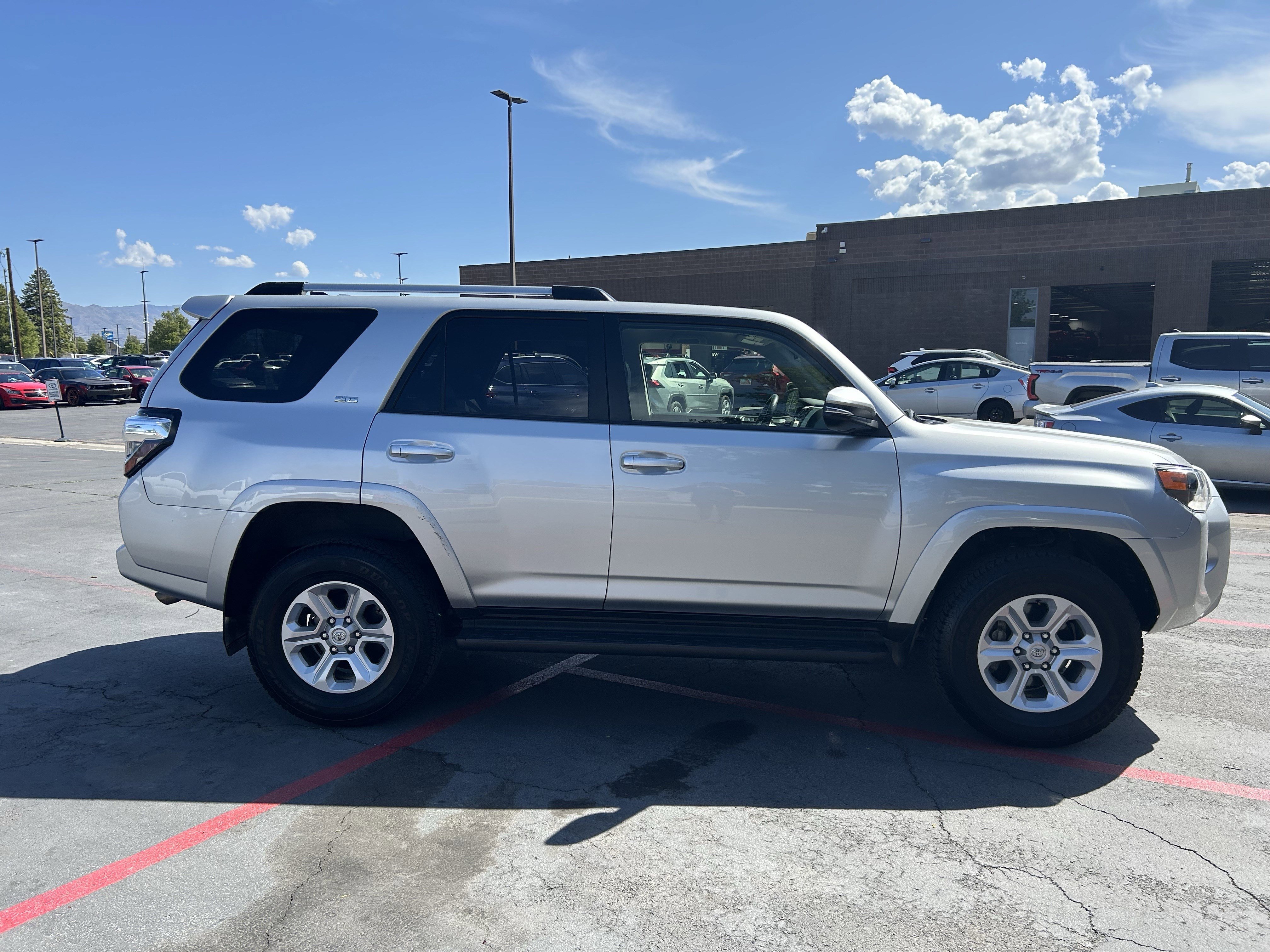 Certified 2023 Toyota 4Runner SR5 Premium AWD/4WD image 6