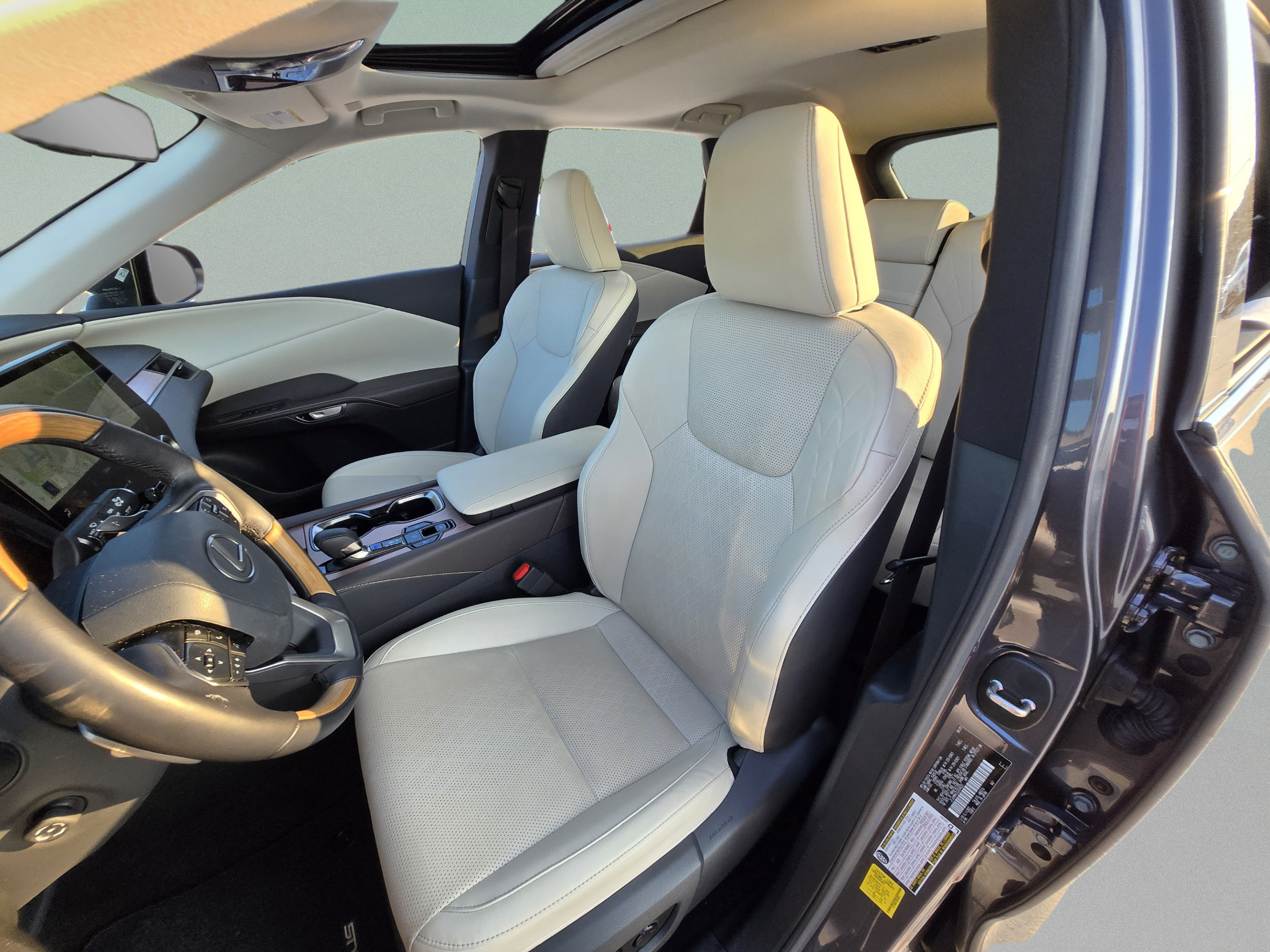 Certified 2025 Lexus RX 350 Premium Plus w/ Accessory Package (Z1) FWD image 13