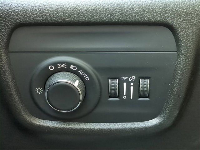 Used 2022 Jeep Grand Cherokee L Laredo w/ Luxury Tech Group I image 29