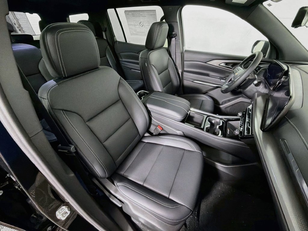 New 2027 Chevrolet Traverse LT w/ Sun and Wheel Package AWD/4WD image 30