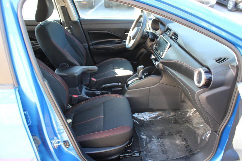 Used 2020 Nissan Versa SR image 9