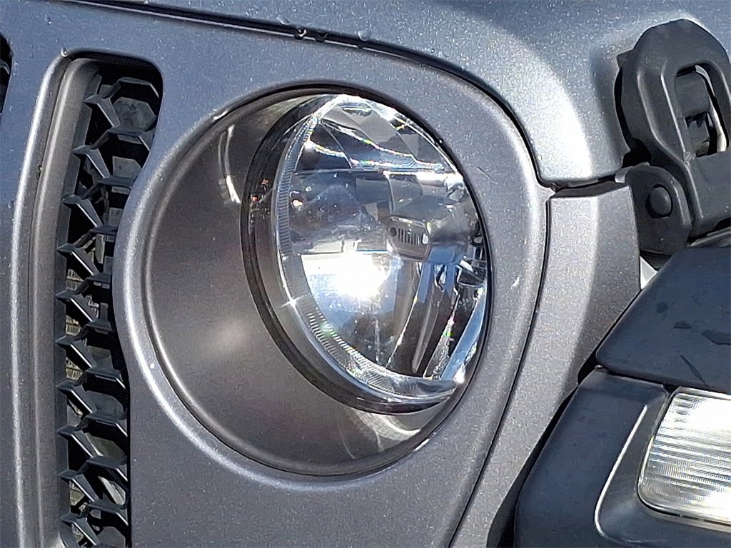 Used 2020 Jeep Gladiator Rubicon image 9