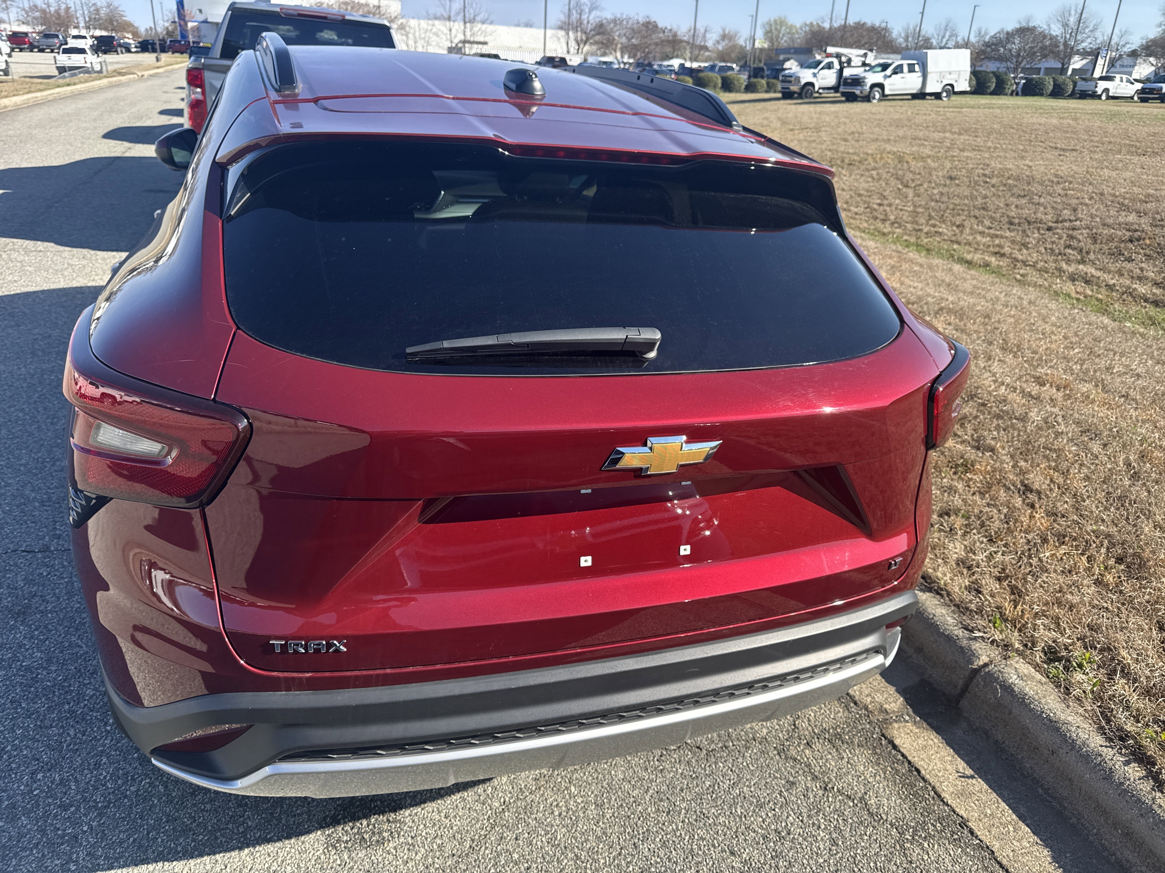 Used 2025 Chevrolet Trax LT w/ LT Convenience Package image 9