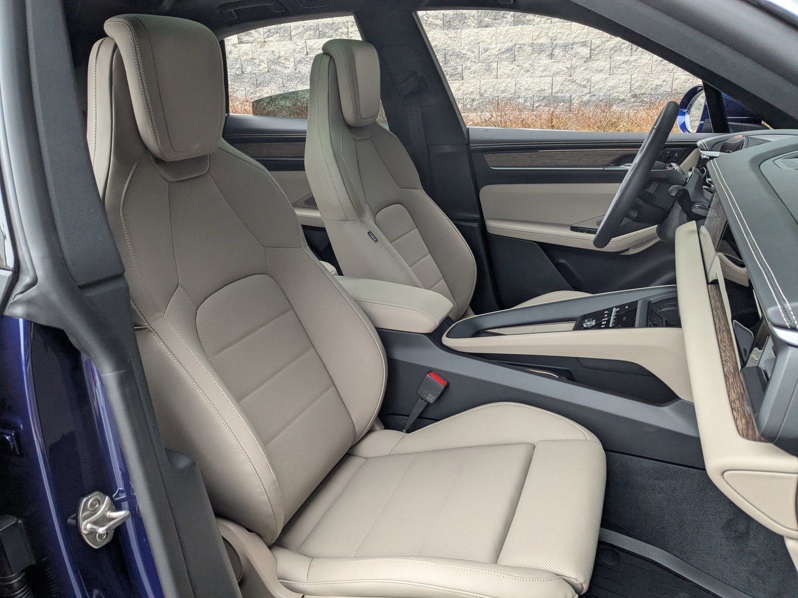 New 2026 Porsche Macan 4 Electric AWD/4WD image 25
