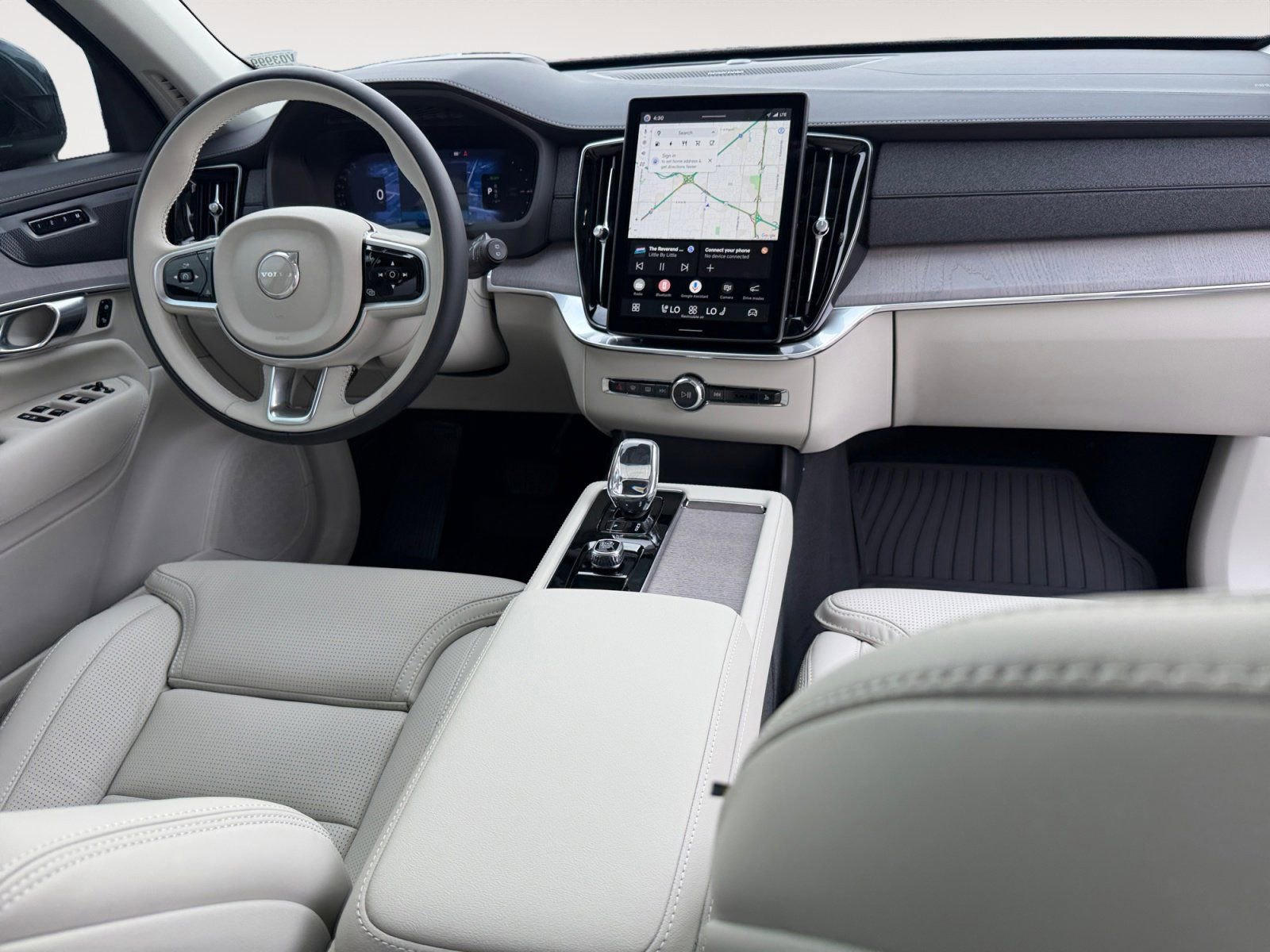 New 2026 Volvo XC90 T8 Ultra w/ Protection Package Premier AWD/4WD image 10