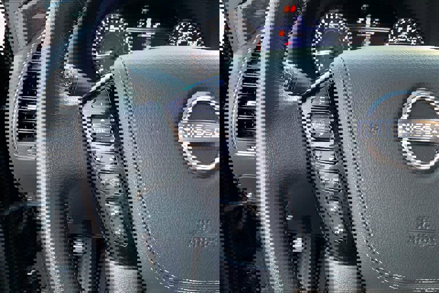 Used 2022 Nissan Armada Platinum w/ Captain's Chairs Package image 23