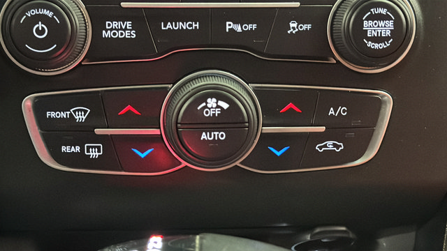 Used 2022 Dodge Charger Scat Pack RWD image 18