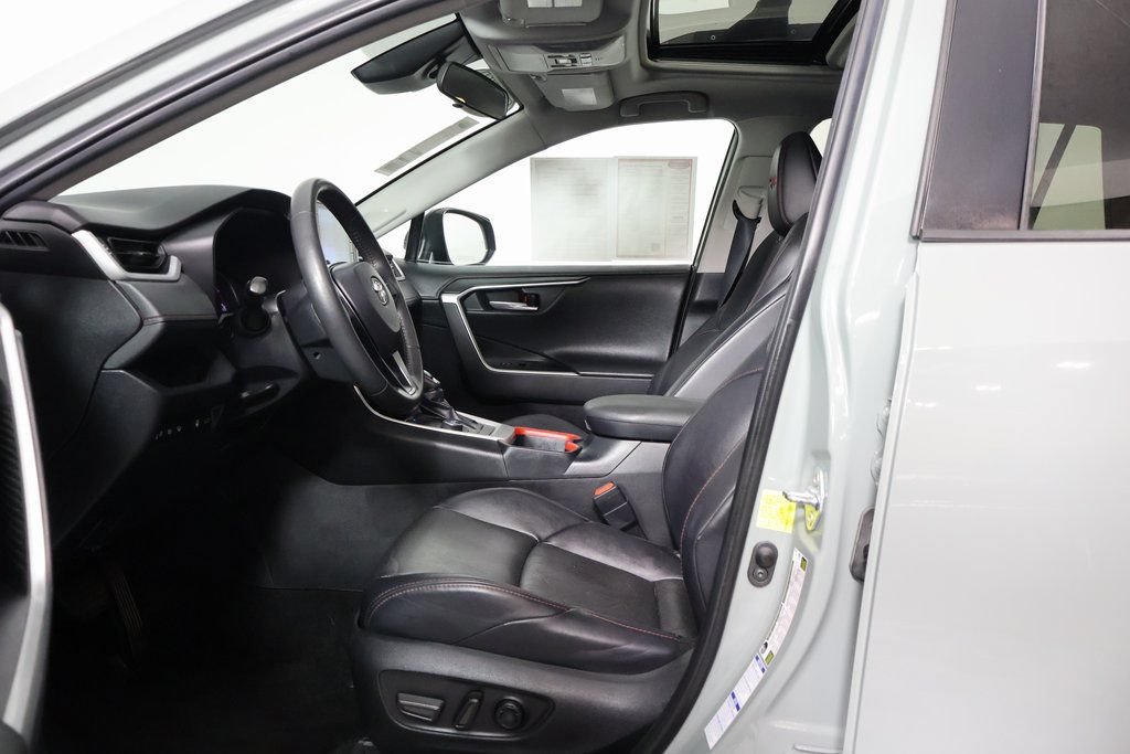 Used 2020 Toyota RAV4 TRD Off-Road w/ TRD Off-Road Weather Package AWD/4WD image 10