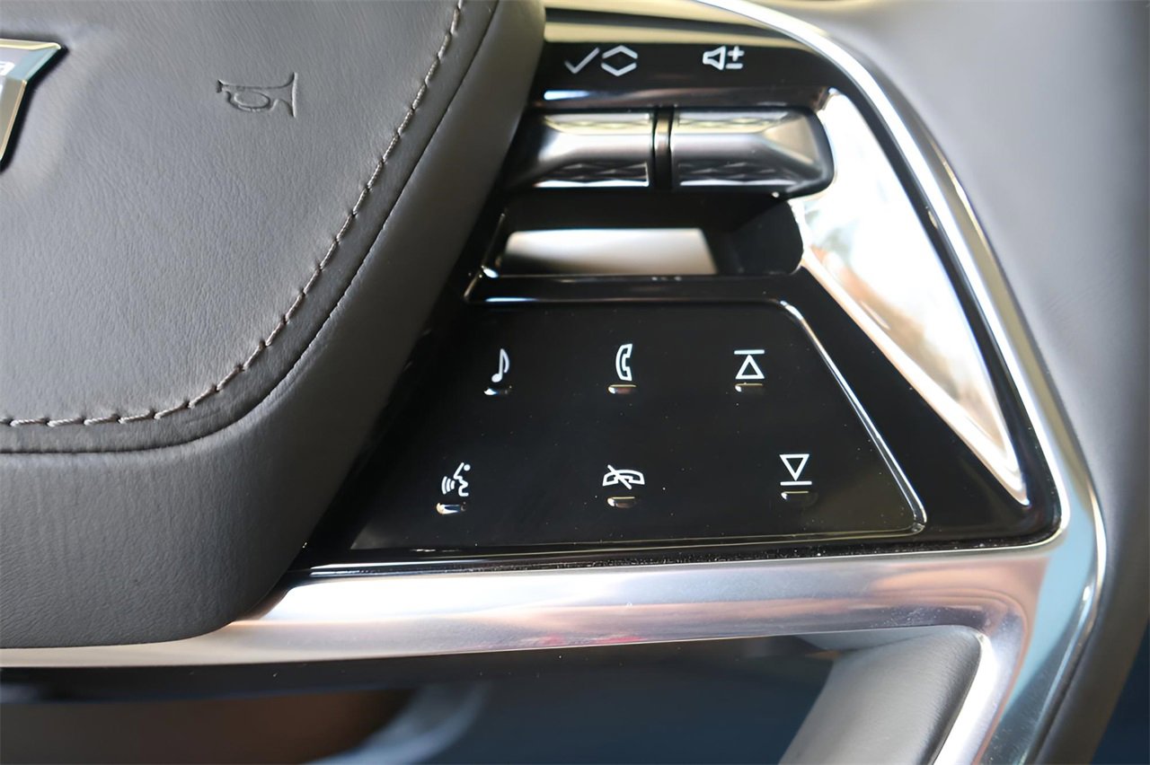 New 2025 Cadillac Escalade IQ Luxury 2 w/ LPO, Radiant Package image 22