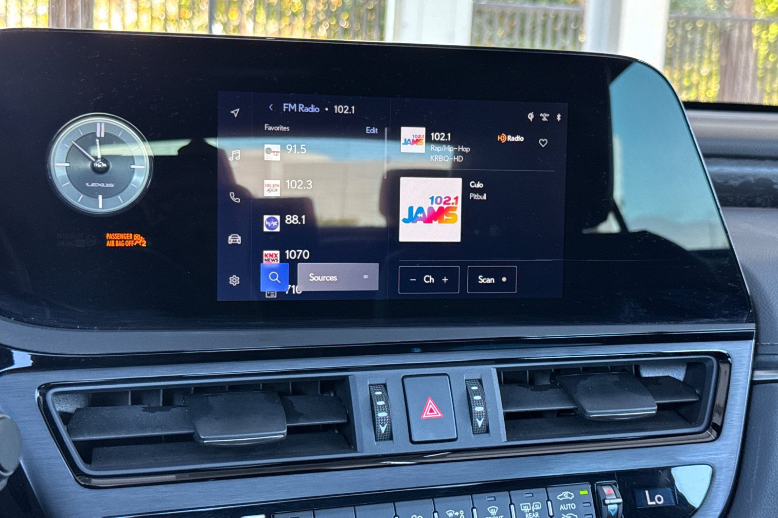 Used 2024 Lexus ES 350 w/ Premium Package FWD image 21