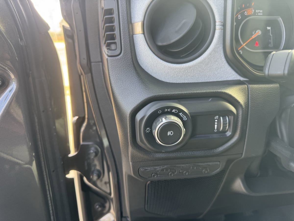 Used 2024 Jeep Wrangler Sport S AWD/4WD image 16