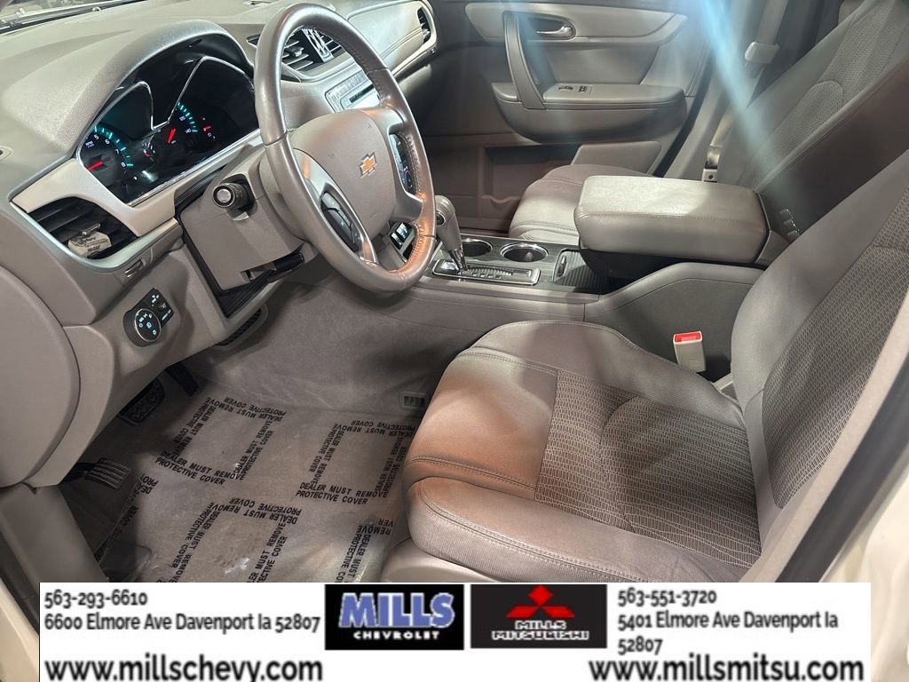 Used 2015 Chevrolet Traverse LT image 10