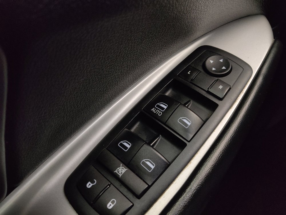 Used 2017 Dodge Journey SE w/ Flexible Seating Group FWD image 27