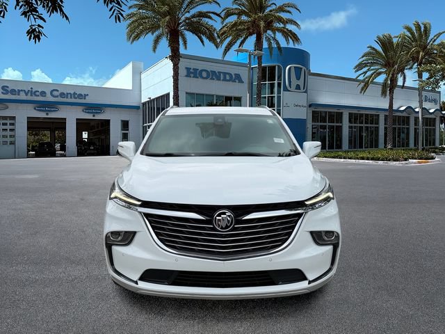 Used 2024 Buick Enclave Essence w/ Technology Package FWD image 3