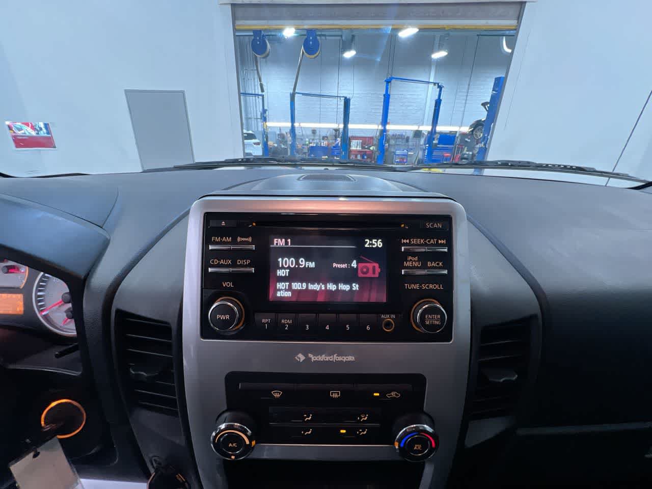 Used 2014 Nissan Titan PRO-4X AWD/4WD image 24