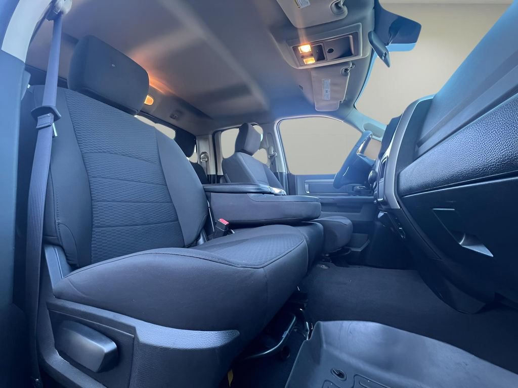 Used 2019 RAM 1500 Classic Warlock AWD/4WD image 28
