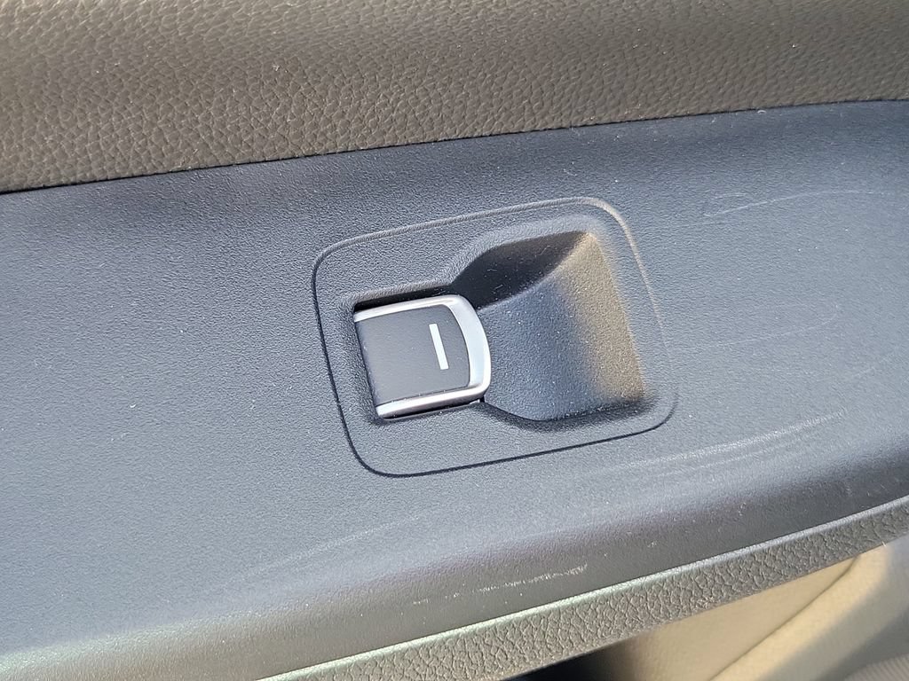 Certified 2023 Honda CR-V EX-L image 17