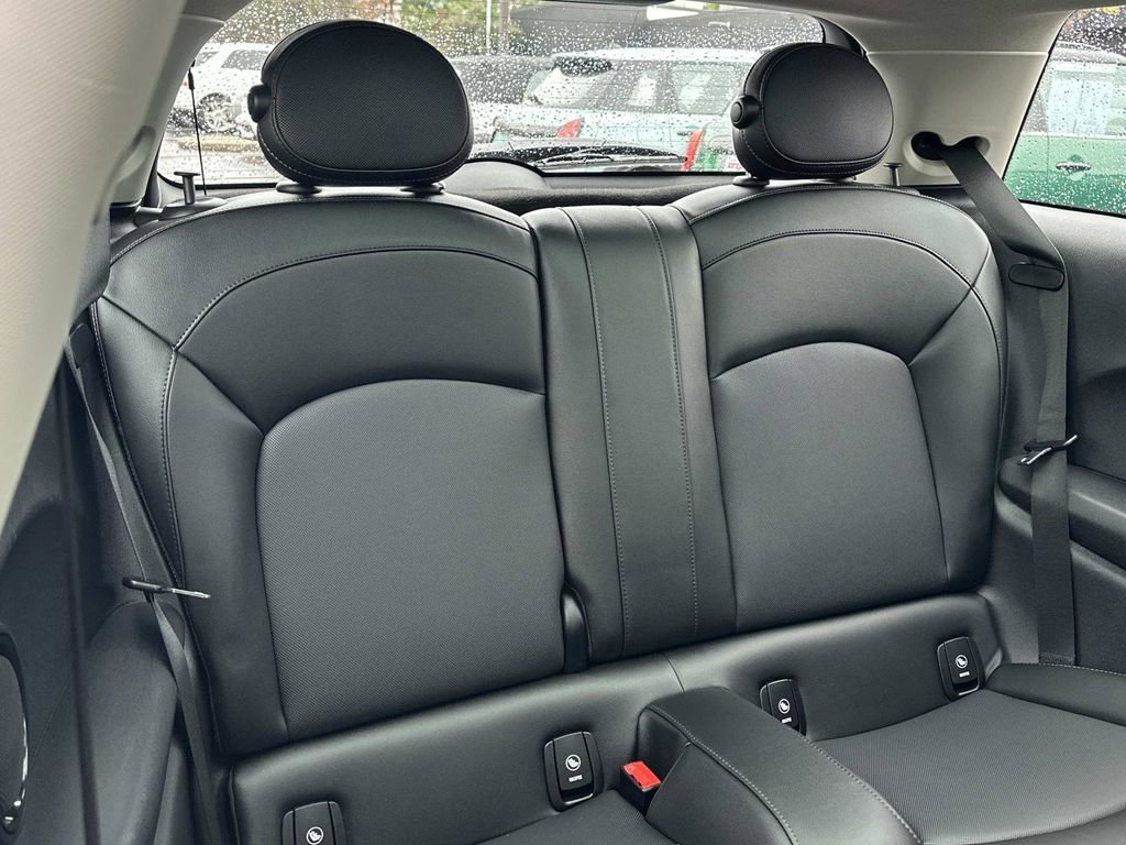 Used 2020 MINI Cooper 2-Door Hardtop image 27
