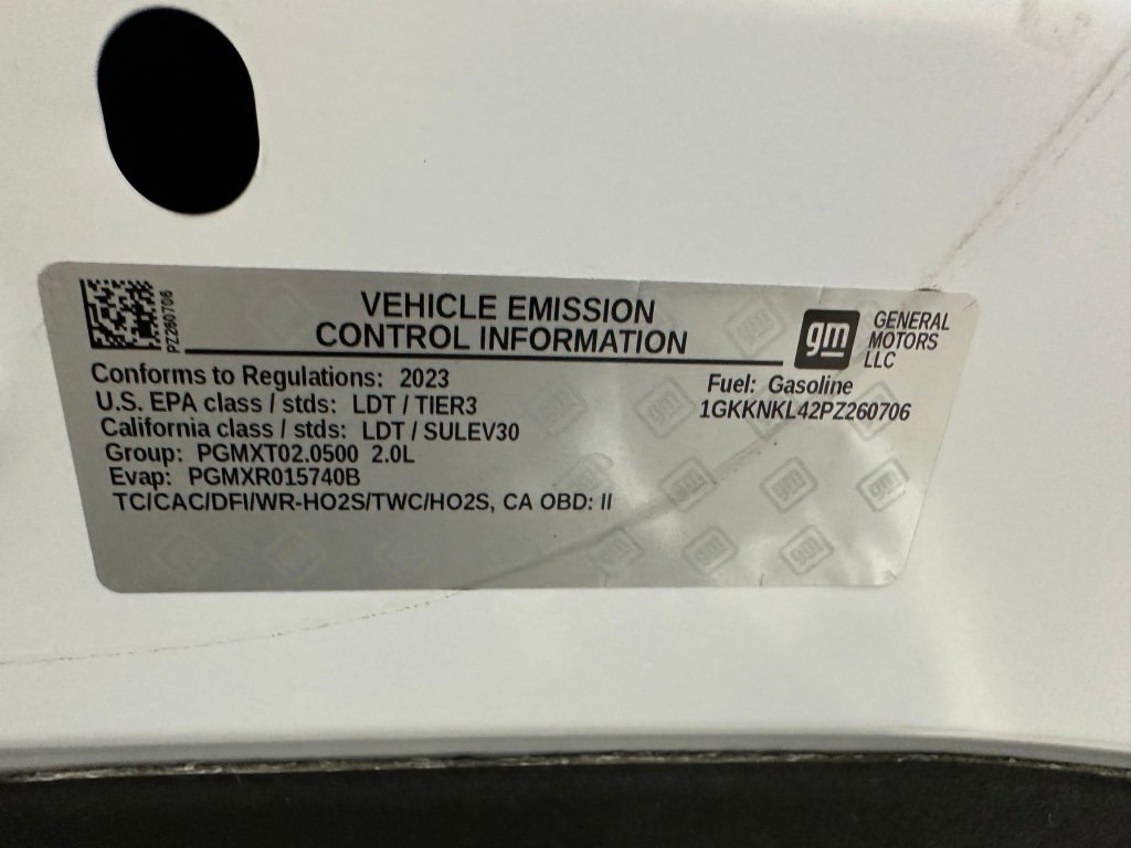 Used 2023 GMC Acadia SLE w/ Driver Convenience Package image 40