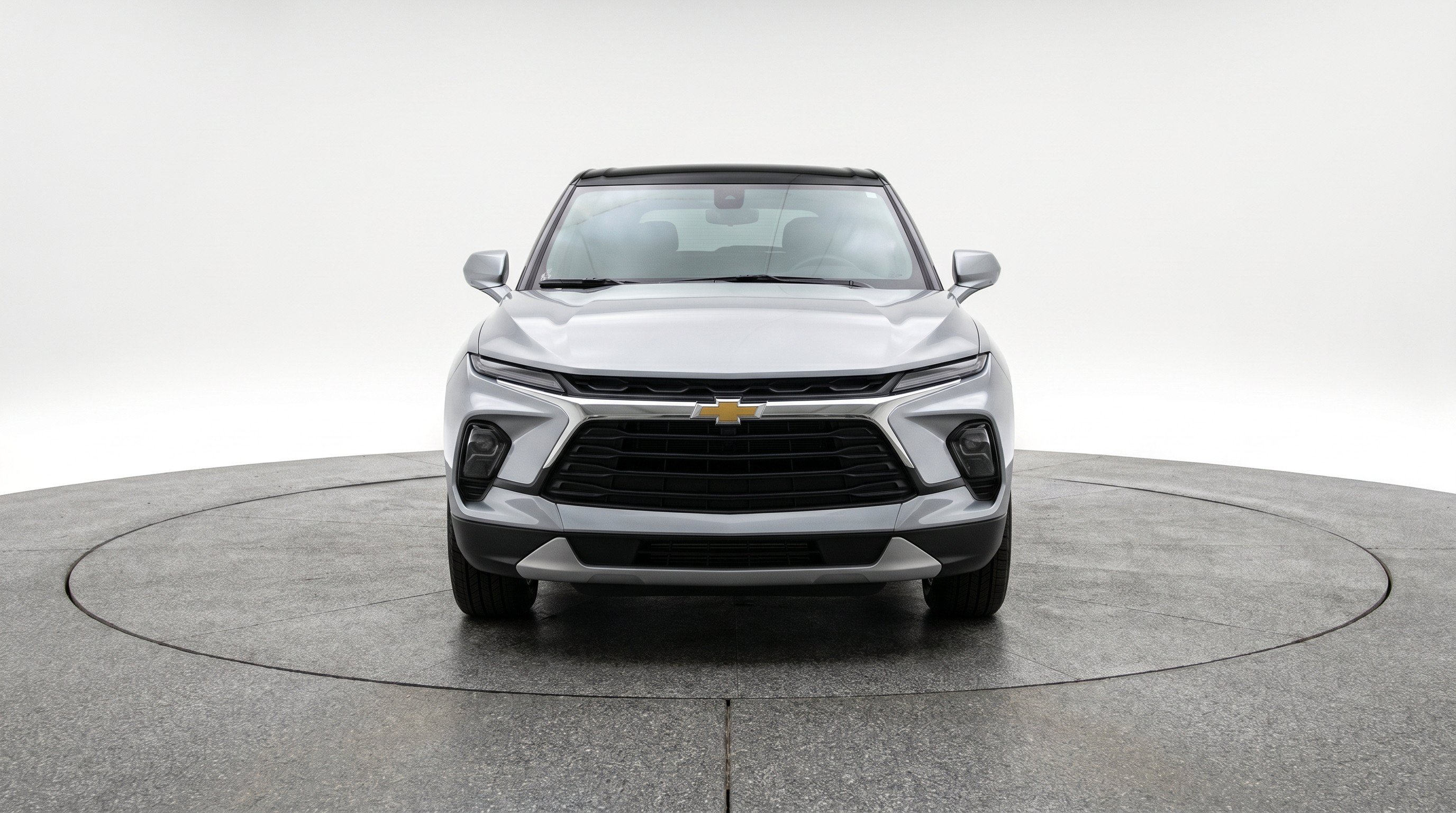 Used 2025 Chevrolet Blazer LT FWD image 2