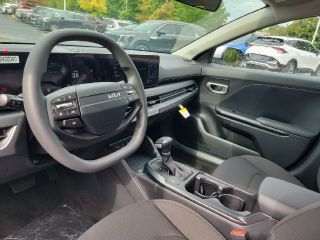 New 2026 Kia K4 FWD image 11