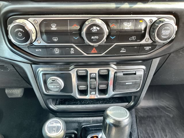 Used 2022 Jeep Gladiator Overland w/ Popular Equipment Package AWD/4WD image 17