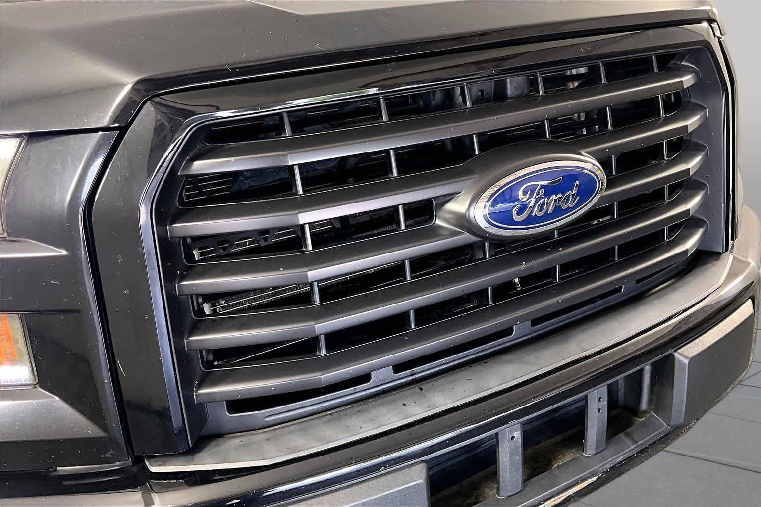 Used 2016 Ford F150 XLT w/ Equipment Group 302A Luxury RWD image 28